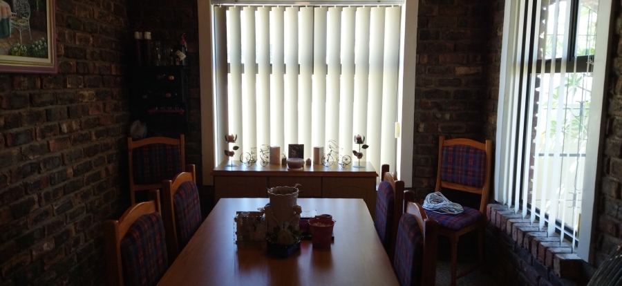 3 Bedroom Property for Sale in Hopefield Western Cape